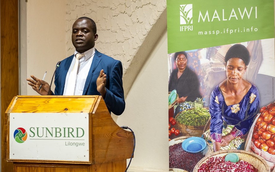 Evidence and lessons from a 3-year research study on agricultural extension in Malawi